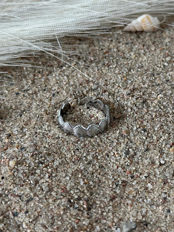 Pierscionek SHELLA silver 3.JPG